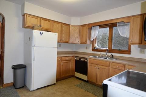 1055 Sandy Hill Rd, Irwin, PA 15642 photo 6