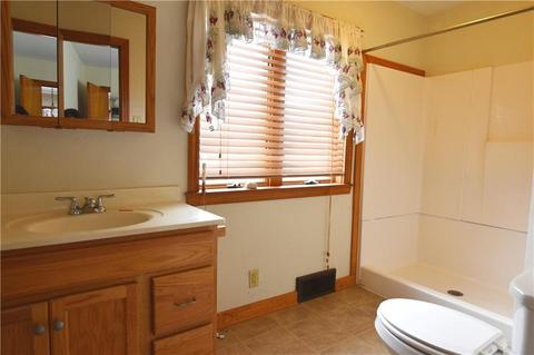 1055 Sandy Hill Rd, Irwin, PA 15642 photo 12