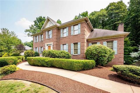 3105 Oak View Dr, Export, PA 15632 photo 1