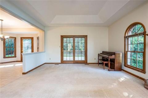3105 Oak View Dr, Export, PA 15632 photo 10