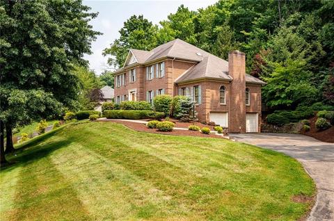 3105 Oak View Dr, Export, PA 15632 photo 2