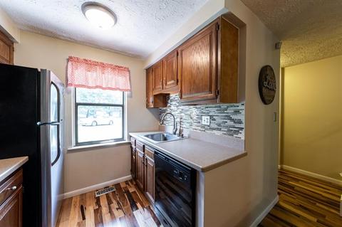 423 Brookside Ct, Seven Fields, PA 16046 photo 11