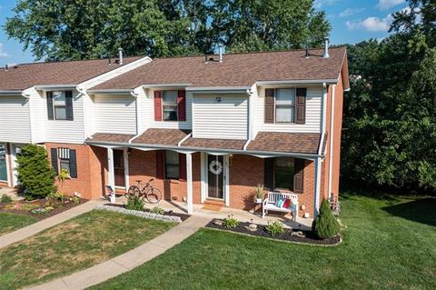 423 Brookside Ct, Seven Fields, PA 16046 photo 2
