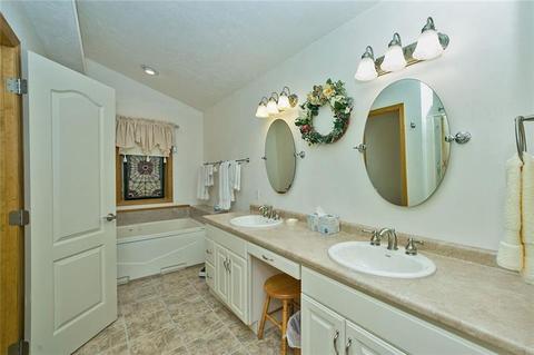 232 Mcdermott Rd, Level Green, PA 15085 photo 17