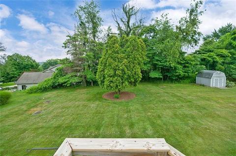 232 Mcdermott Rd, Level Green, PA 15085 photo 5