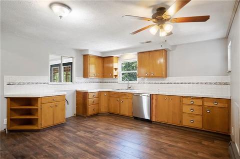 325 Scott Rd, Eighty Four, PA 15330 photo 10