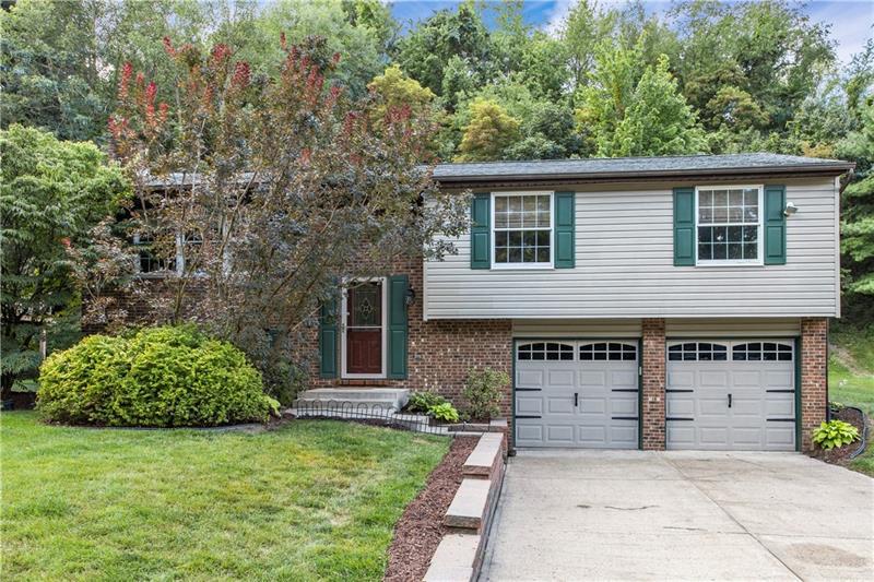 1381 Royal Park Blvd, South Park, PA 15129 25 Photos MLS 1515197