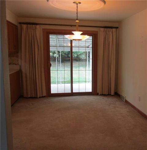 14570 Watson Dr, Irwin, PA 15642 photo 7