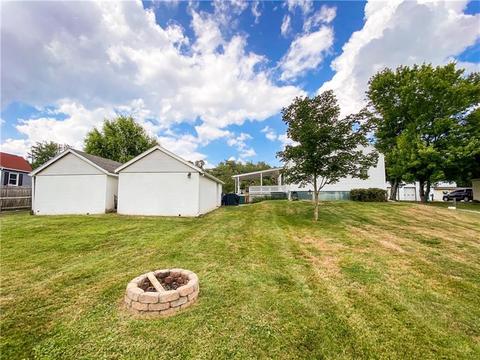 114 Wilhelm Dr, Monaca, PA 15061 photo 4