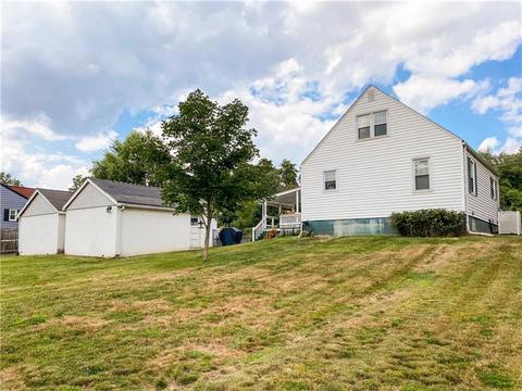 114 Wilhelm Dr, Monaca, PA 15061 photo 3