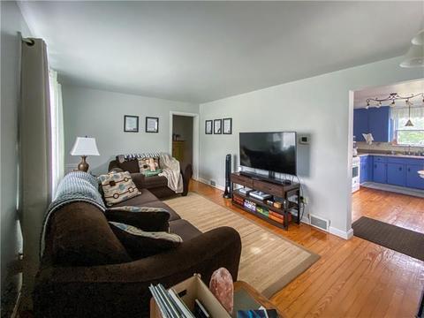 114 Wilhelm Dr, Monaca, PA 15061 photo 9