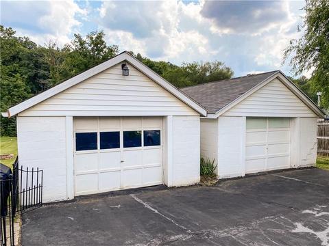 114 Wilhelm Dr, Monaca, PA 15061 photo 6