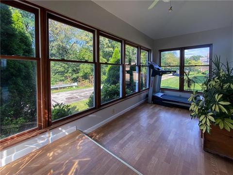 1301 Riverview Ave, Conway, PA 15027 photo 3