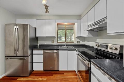 4333 Hemlock Cir, Hampton, PA 15101 photo 11