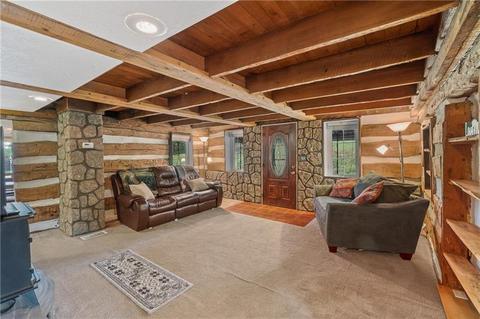 2026 Paintertown Rd, Irwin, PA 15642 photo 3