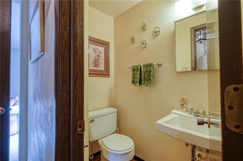 12 Dover Rd, Irwin, PA 15642 photo 9
