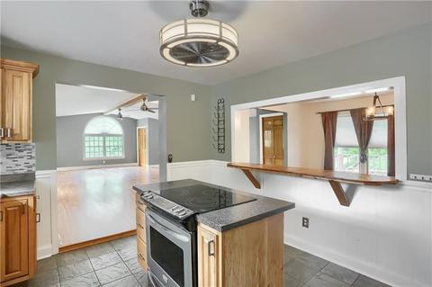 319 Dobson Rd, Mars, PA 16046 photo 7