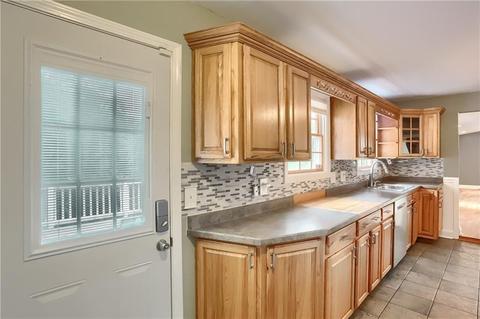 319 Dobson Rd, Mars, PA 16046 photo 9