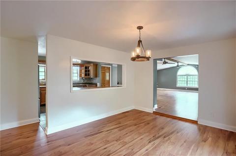 319 Dobson Rd, Mars, PA 16046 photo 4