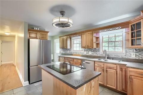 319 Dobson Rd, Mars, PA 16046 photo 5