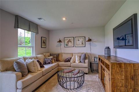 2000 Cade Dr, Monaca, PA 15061 photo 3
