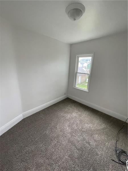 413 Walnut, Vandergrift, PA 15690 photo 12