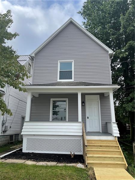 413 Walnut, Vandergrift, PA 15690 photo 1