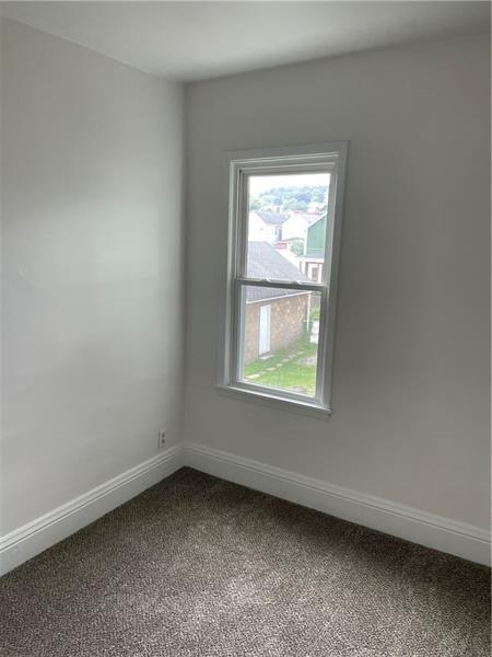 413 Walnut, Vandergrift, PA 15690 photo 13