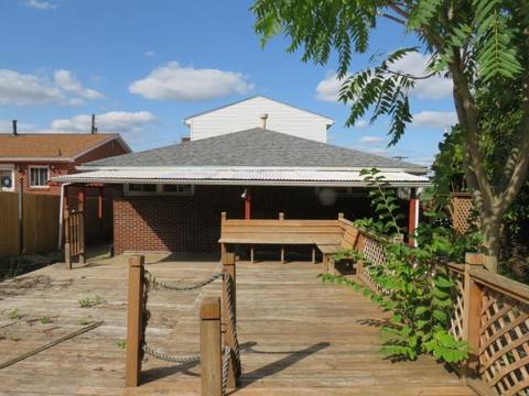 504 Halcomb Ave, Clairton, PA 15025 photo 25