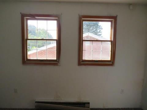 504 Halcomb Ave, Clairton, PA 15025 photo 6