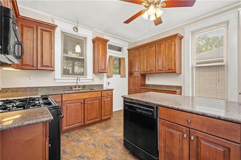 1608 Vance Ave, Coraopolis, PA 15108 photo 11