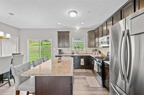6402 Lindsey Ln, Export, PA 15632 photo 11