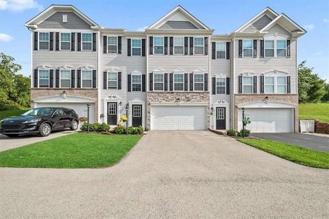 6402 Lindsey Ln, Export, PA 15632 photo 1