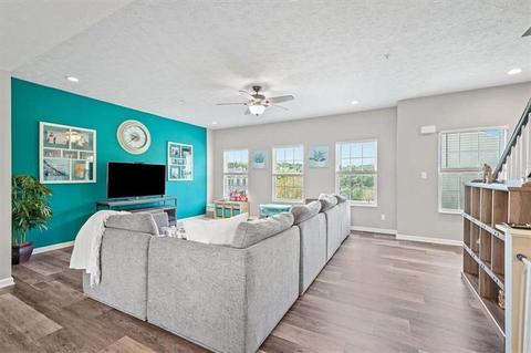 6402 Lindsey Ln, Export, PA 15632 photo 7
