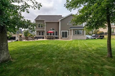 114 Wickerham Dr, Mars, PA 16046 photo 2