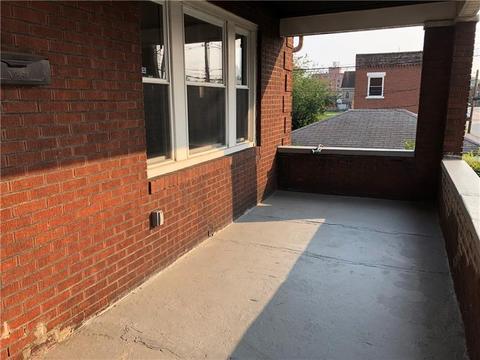 466 3rd St, Clairton, PA 15025 photo 3