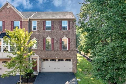 1701 Pointe View Dr, Mars, PA 16046 photo 1