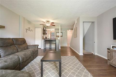 305 Brookside Ln, Seven Fields, PA 16046 photo 5