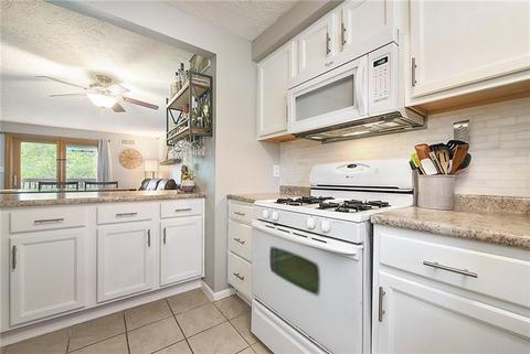 305 Brookside Ln, Seven Fields, PA 16046 photo 13