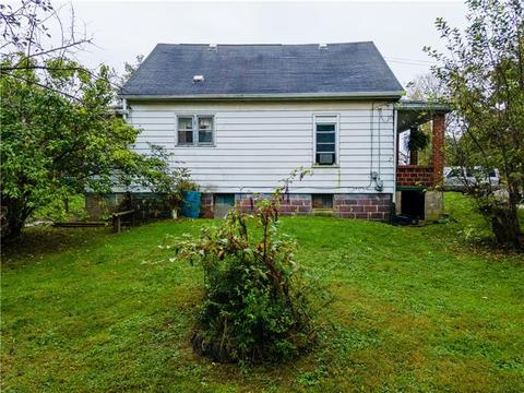 4 Helen, Smith, PA 15078 photo 12