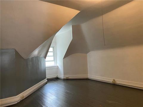 105 Custer Ave, Vandergrift, PA 15690 photo 19