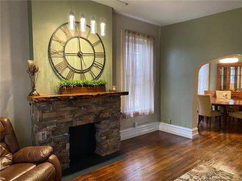 105 Custer Ave, Vandergrift, PA 15690 photo 9