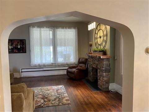 105 Custer Ave, Vandergrift, PA 15690 photo 8