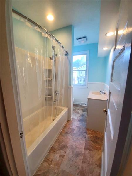 721 Maple St, Coraopolis, PA 15108 photo 13