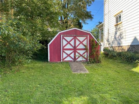 721 Maple St, Coraopolis, PA 15108 photo 22