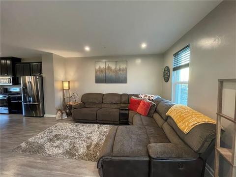 2025 Cade Dr, Monaca, PA 15061 photo 3