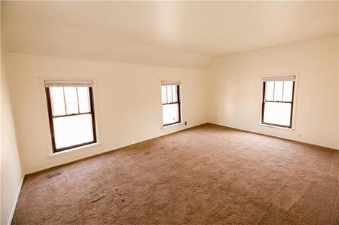 208 8th St, Monaca, PA 15061 photo 3
