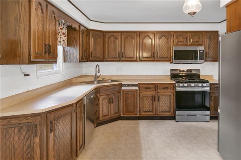 25 Pheasant Run Dr, Export, PA 15632 photo 9