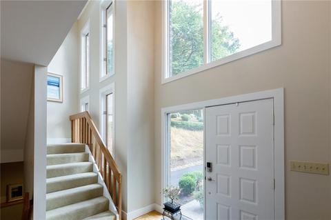 2837 Ridge Dr, Hampton, PA 15101 photo 2