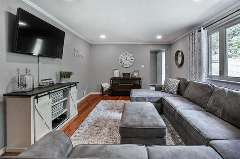 3305 Comanche Rd, Pittsburgh, PA 15241 photo 6